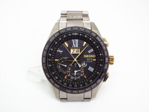 [セイコーウォッチ] 腕時計 アストロン BIG-DATE チタンモデル SBXB139 メンズ シルバー