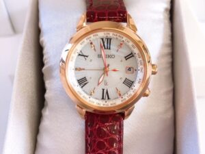 [セイコーウォッチ] 腕時計 ルキア ラッキーパスポート SSQV022 レッド